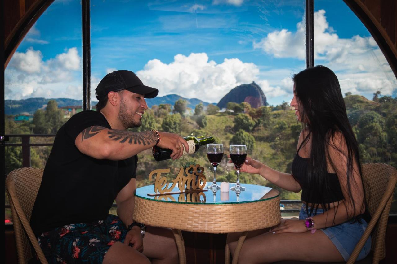 מלון Guatapé Glamping The Mountain מראה חיצוני תמונה