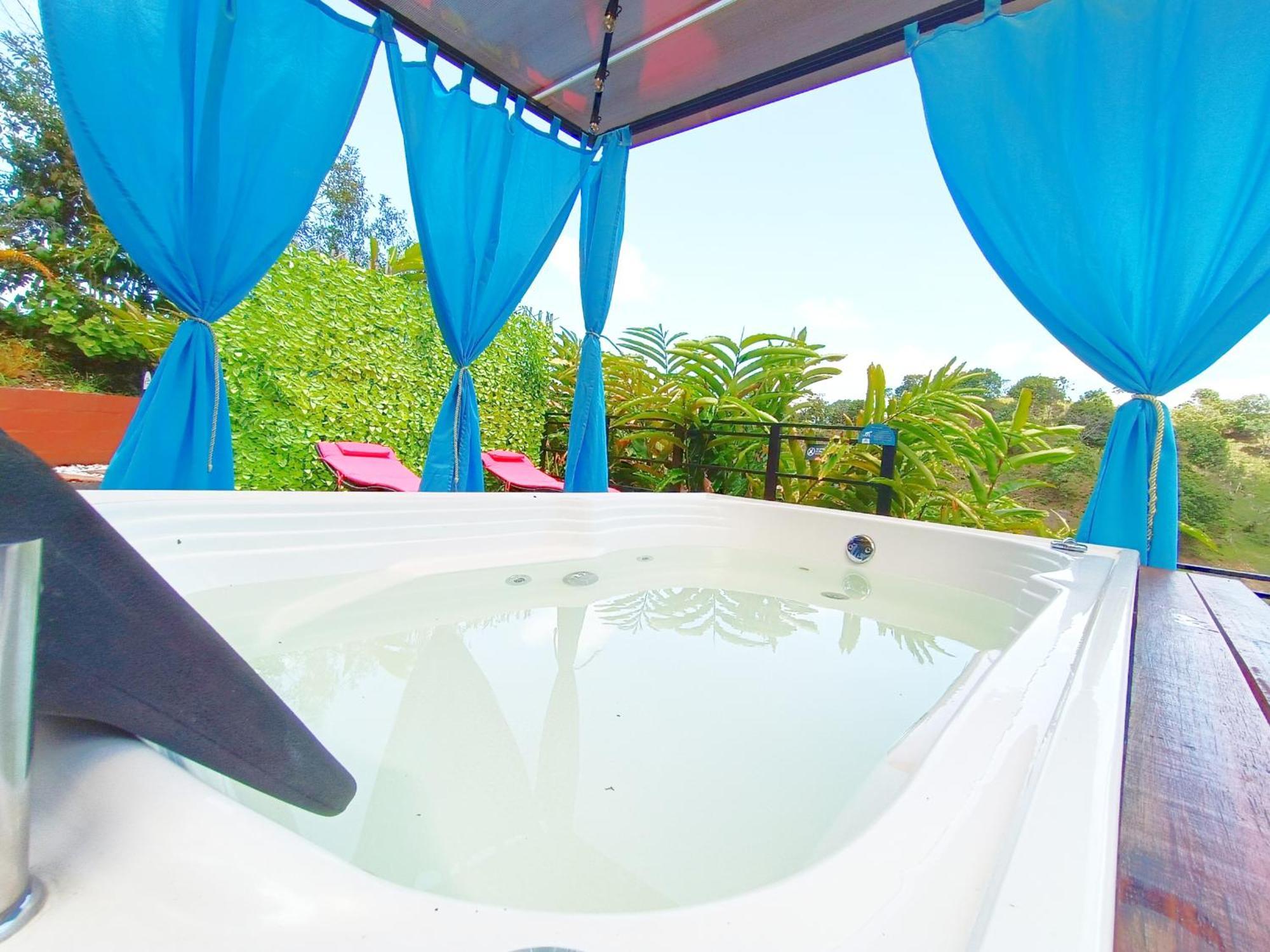 מלון Guatapé Glamping The Mountain מראה חיצוני תמונה
